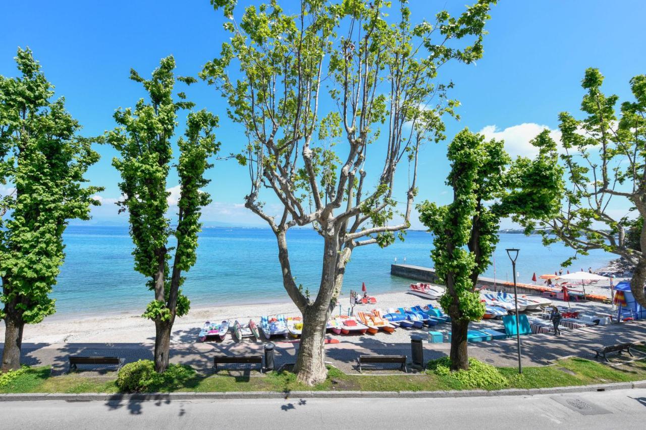 Hotel Aurora Ντεζεντσάνο ντελ Γκάρντα Εξωτερικό φωτογραφία