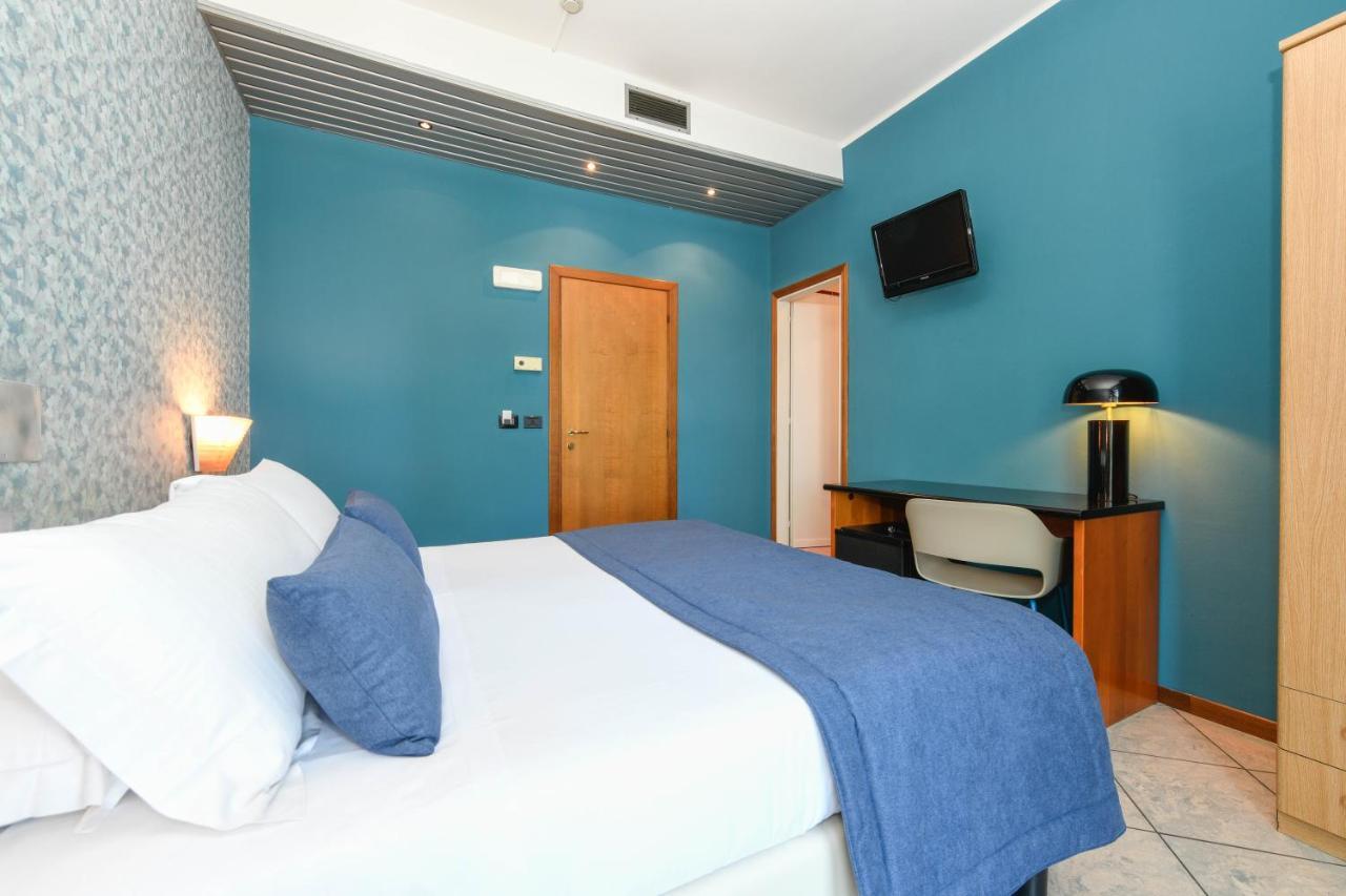 Hotel Aurora Ντεζεντσάνο ντελ Γκάρντα Εξωτερικό φωτογραφία