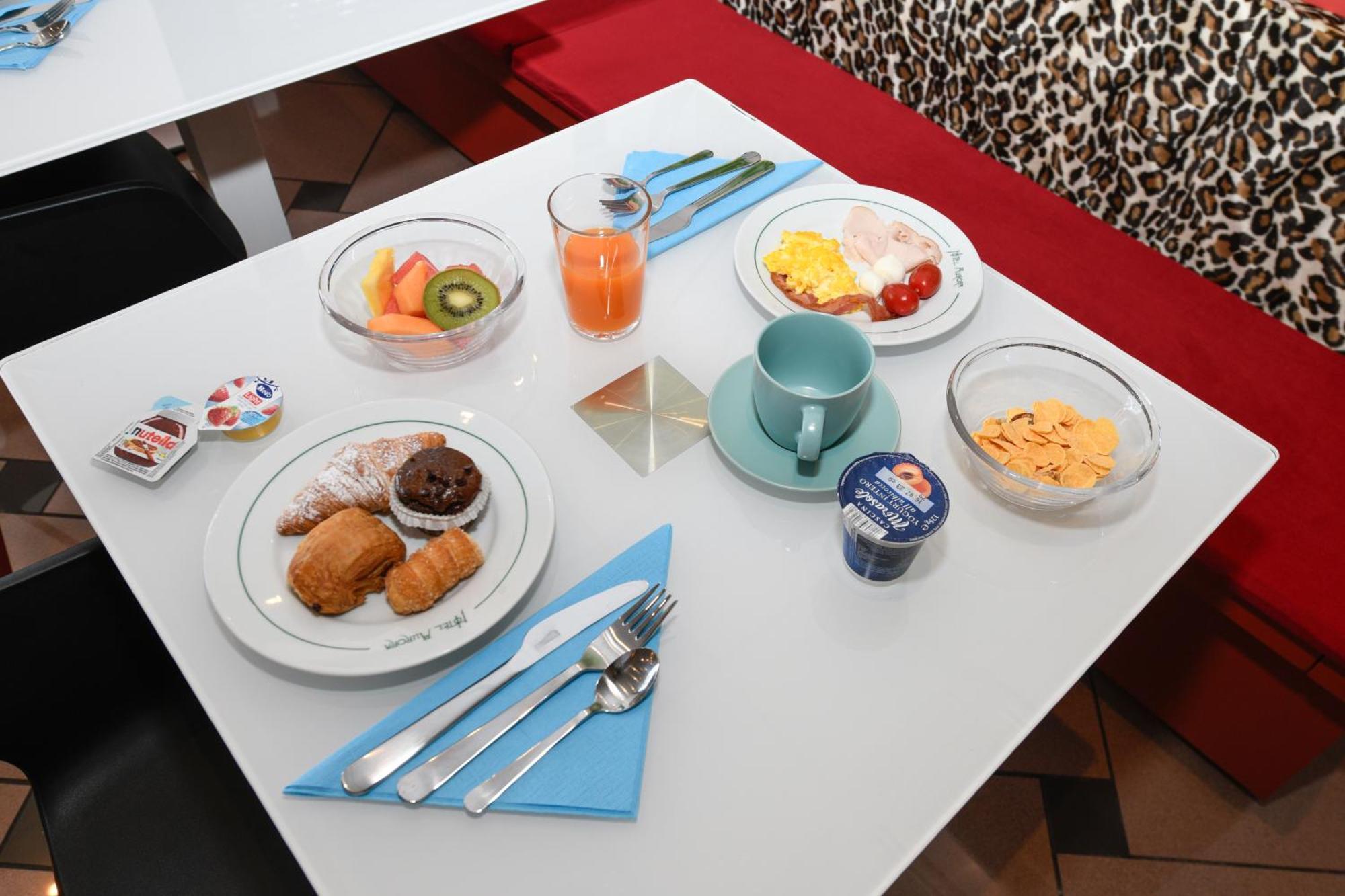 Hotel Aurora Ντεζεντσάνο ντελ Γκάρντα Εξωτερικό φωτογραφία