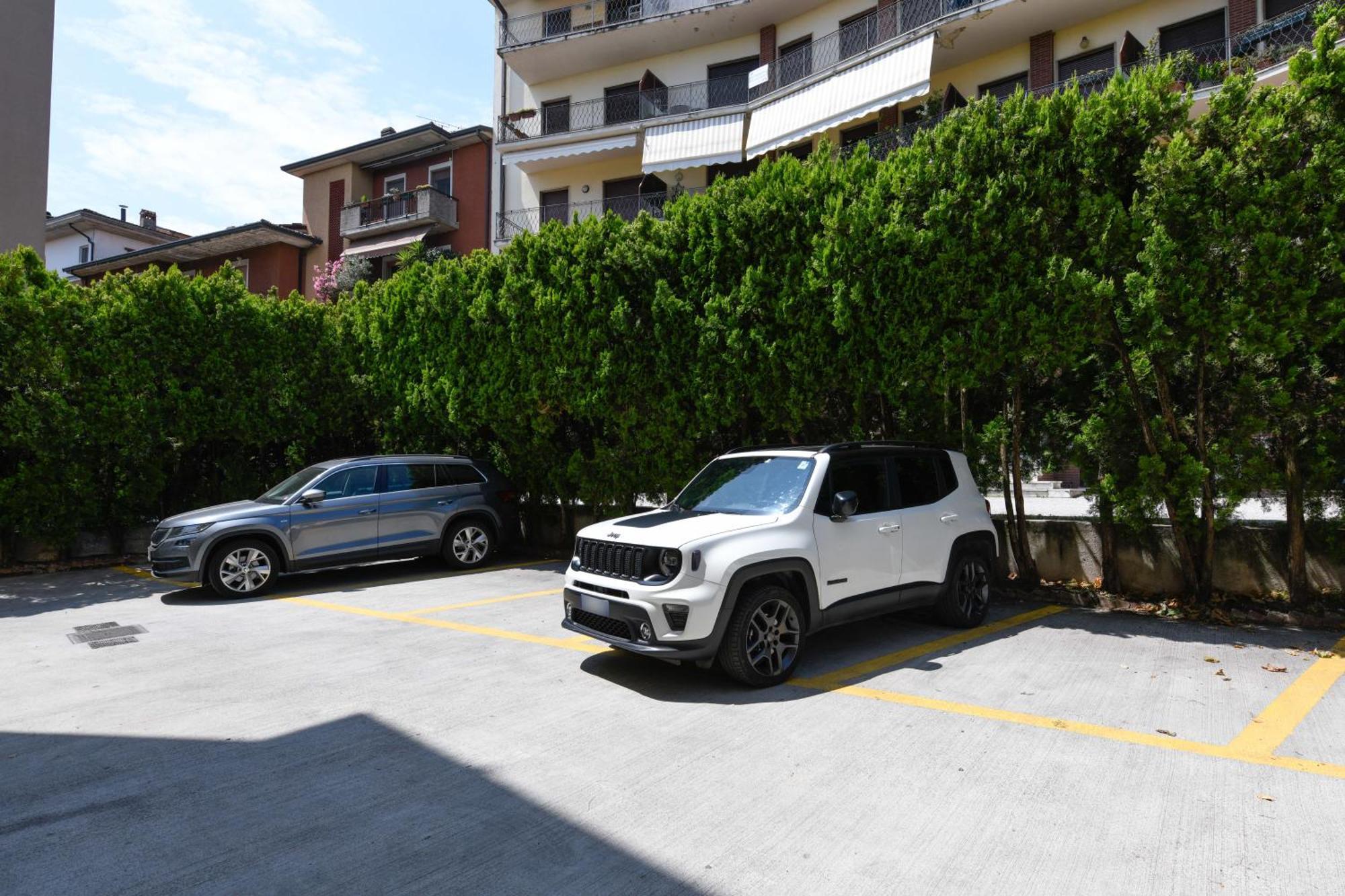 Hotel Aurora Ντεζεντσάνο ντελ Γκάρντα Εξωτερικό φωτογραφία